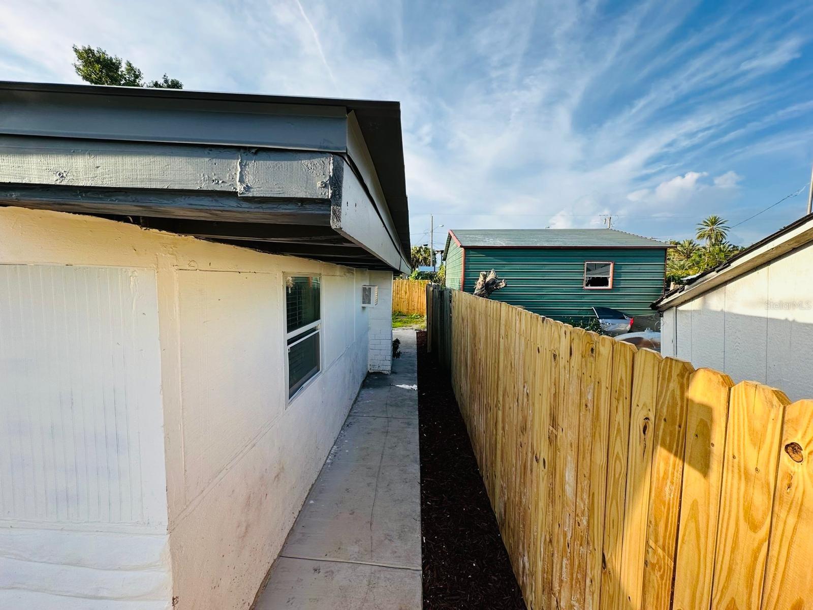 820 E 126TH AVE, TAMPA, FL, 33612