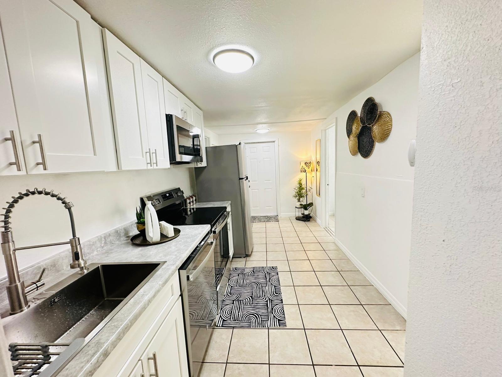 820 E 126TH AVE, TAMPA, FL, 33612