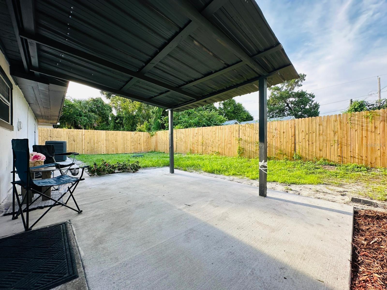 820 E 126TH AVE, TAMPA, FL, 33612