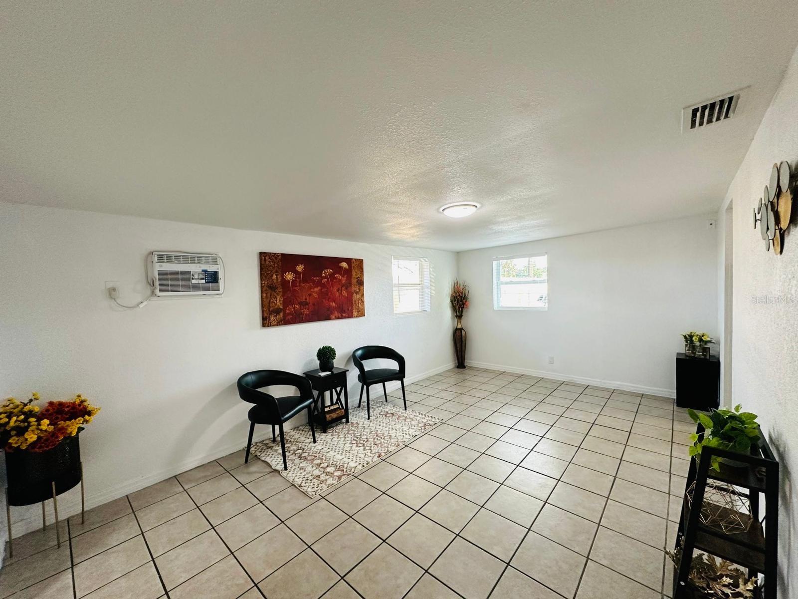 820 E 126TH AVE, TAMPA, FL, 33612