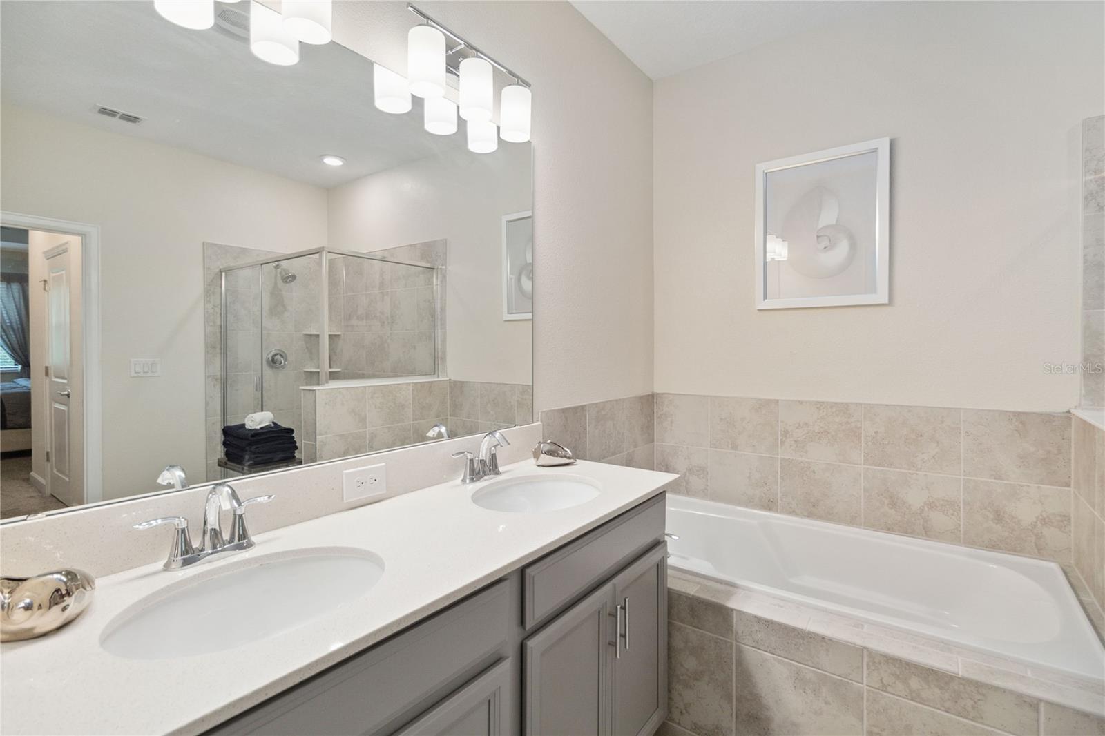 1217 PAYNE STEWART DR, DAVENPORT, FL, 33896
