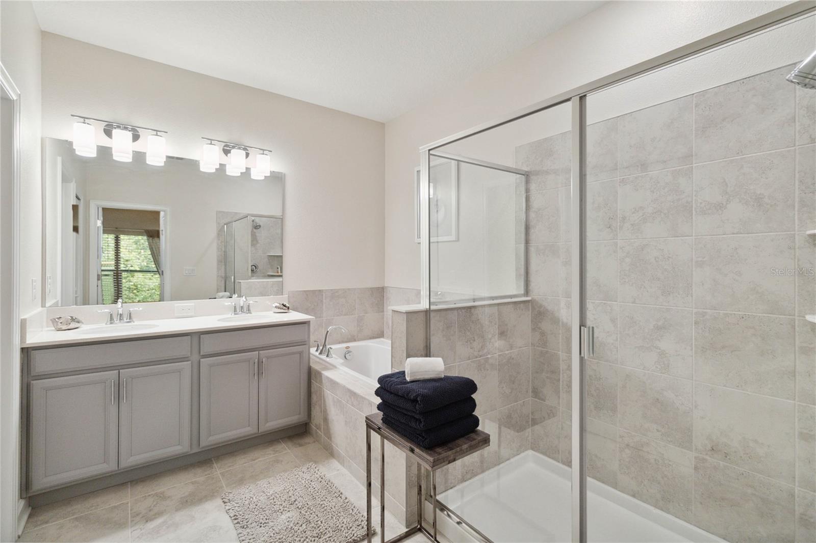 1217 PAYNE STEWART DR, DAVENPORT, FL, 33896