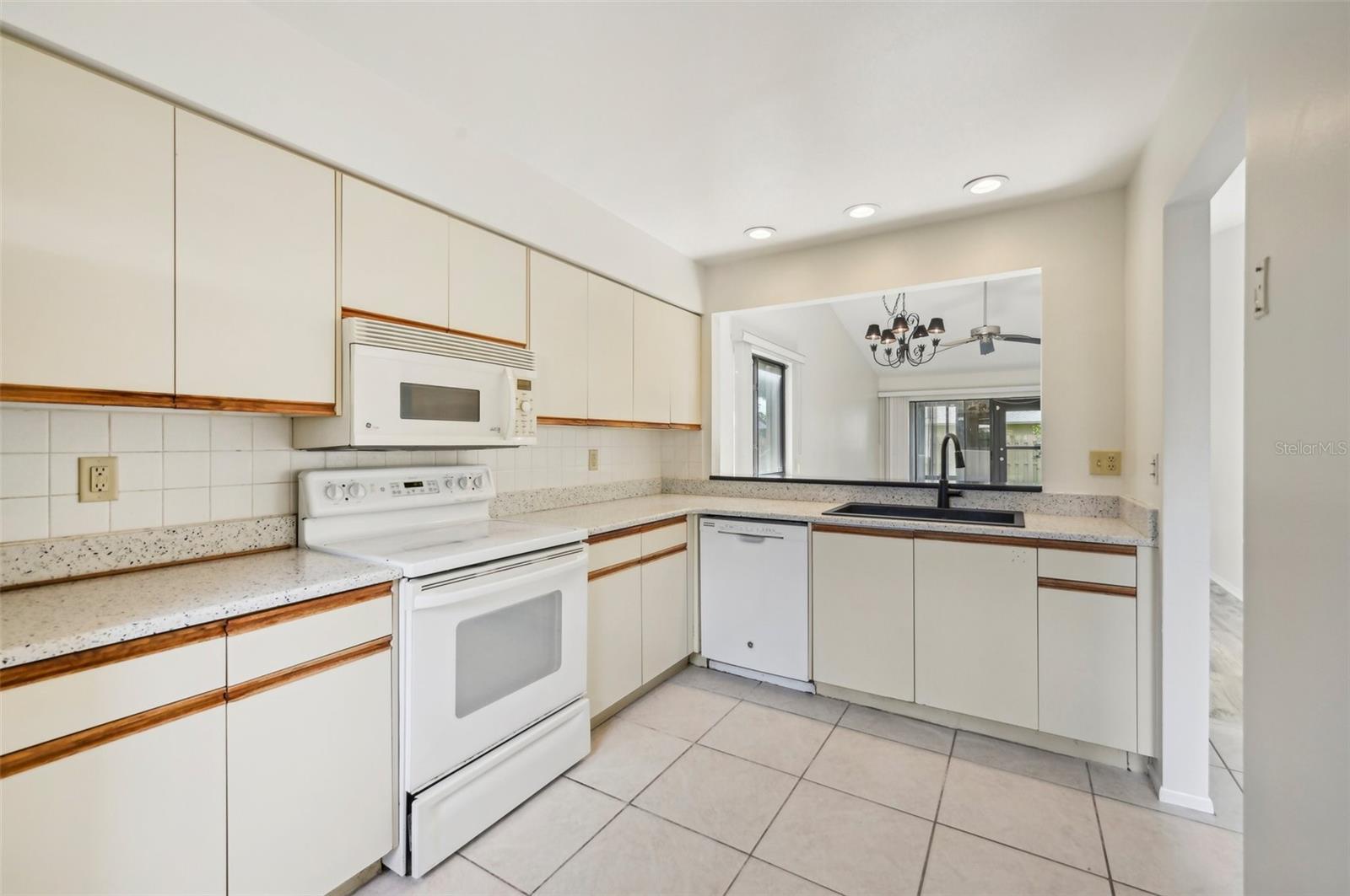 2708 60TH AVENUE TER W #A, BRADENTON, FL, 34207