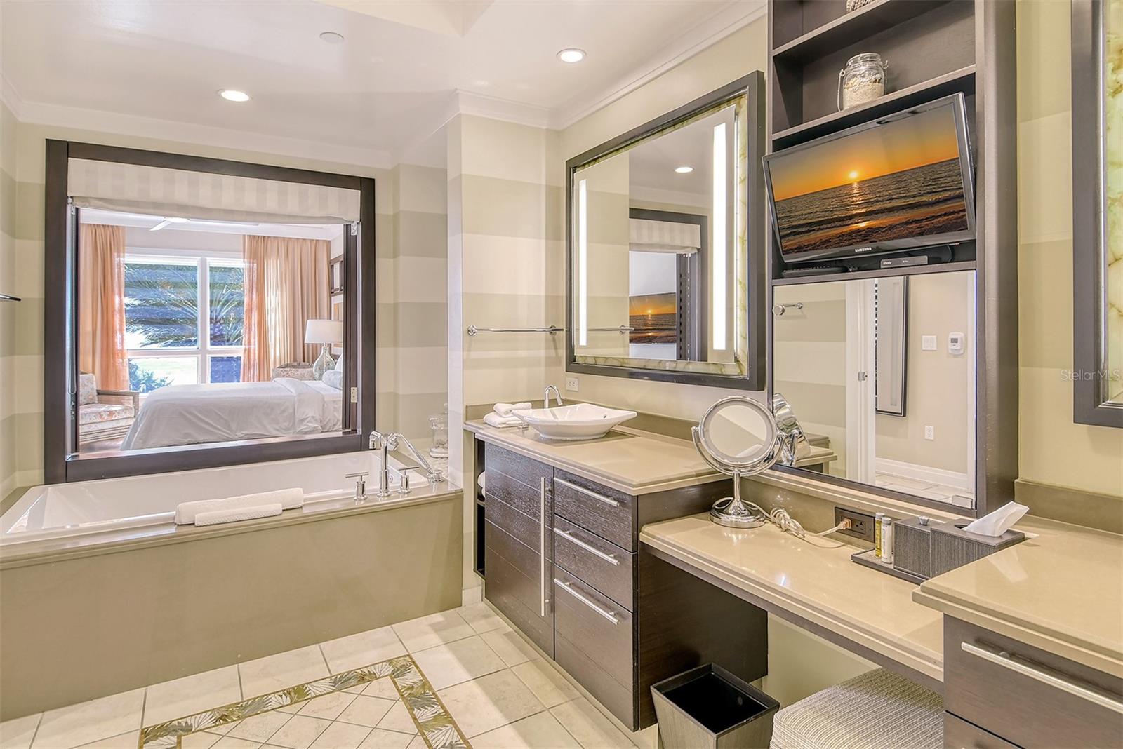 915 SEASIDE DR #613, Weeks 28-29, SARASOTA, FL, 34242