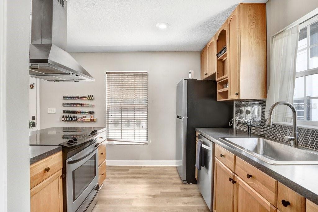 1401 E WHEELER RD, SEFFNER, FL, 33584