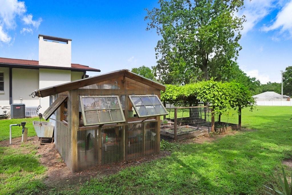 1401 E WHEELER RD, SEFFNER, FL, 33584