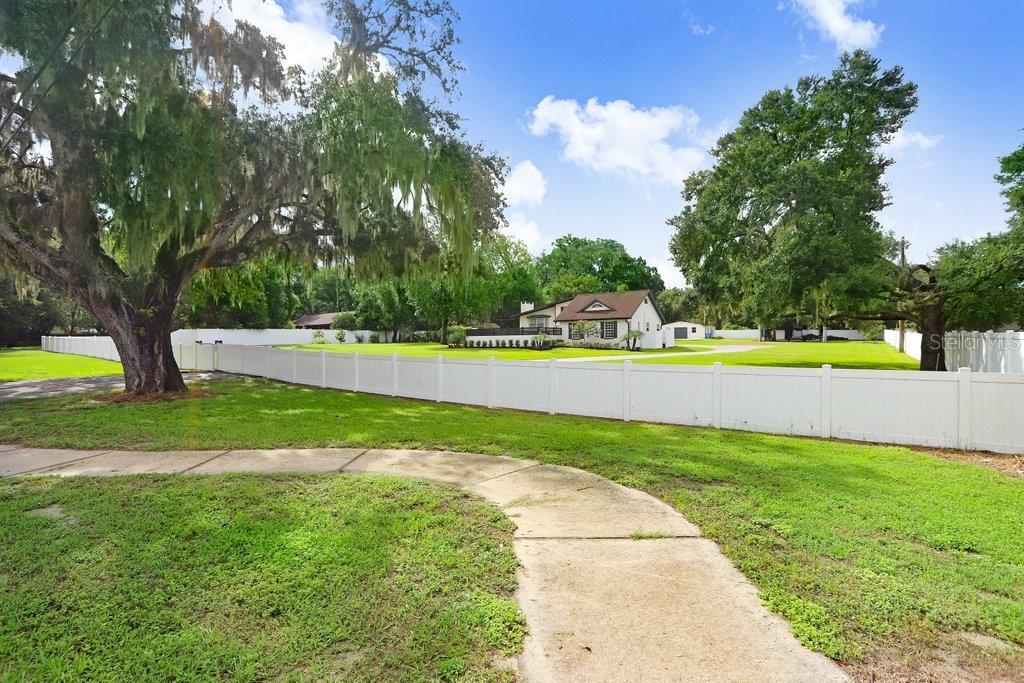1401 E WHEELER RD, SEFFNER, FL, 33584