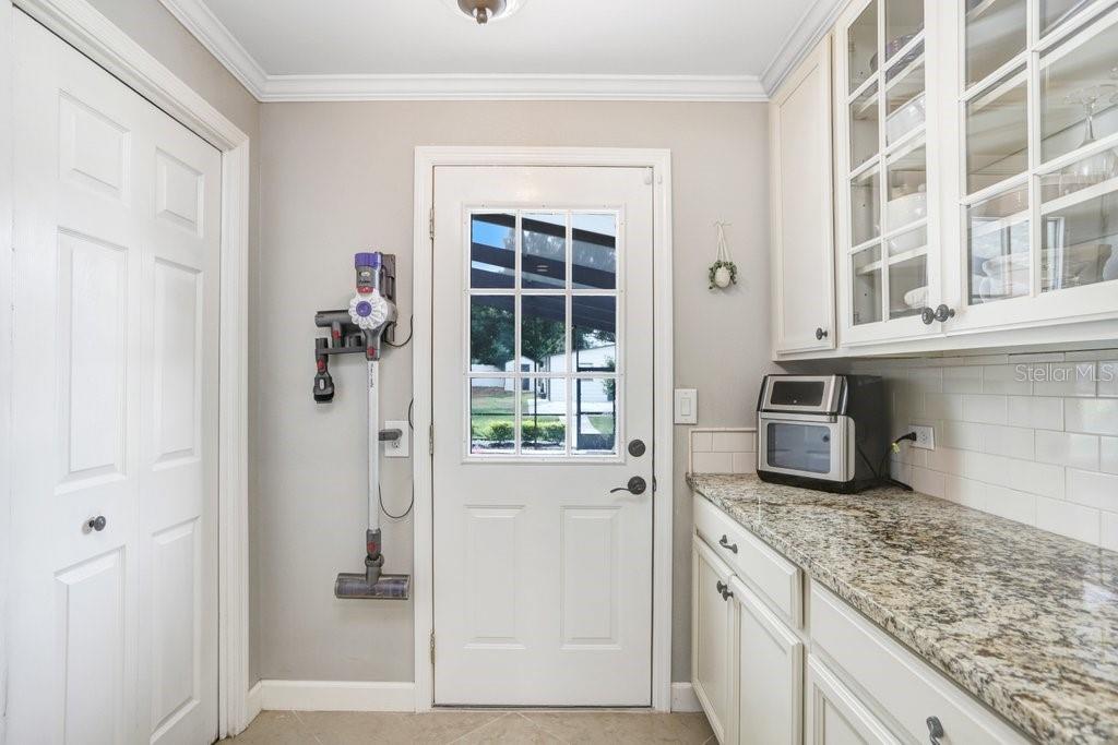 1401 E WHEELER RD, SEFFNER, FL, 33584