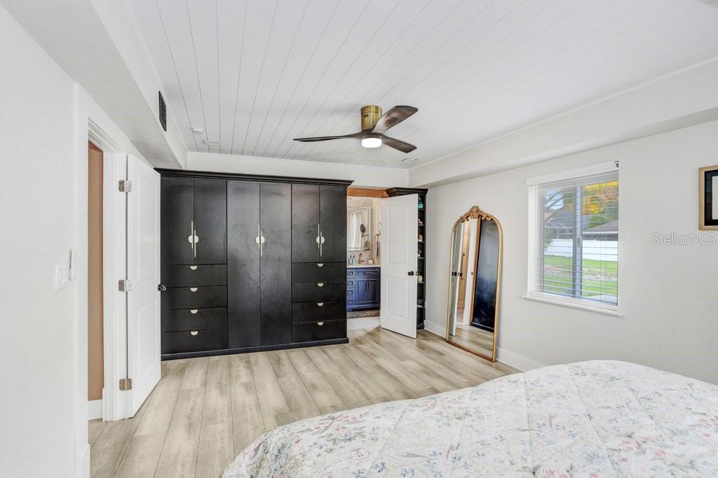 1401 E WHEELER RD, SEFFNER, FL, 33584