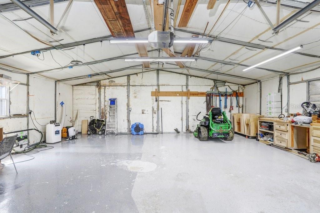 1401 E WHEELER RD, SEFFNER, FL, 33584