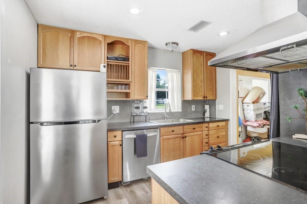 1401 E WHEELER RD, SEFFNER, FL, 33584