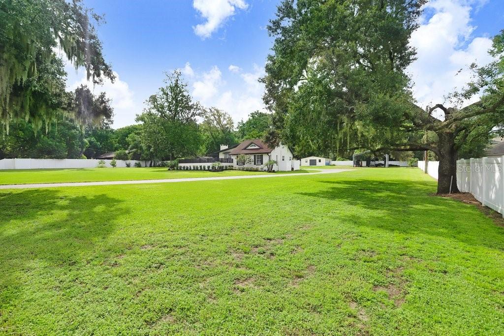 1401 E WHEELER RD, SEFFNER, FL, 33584