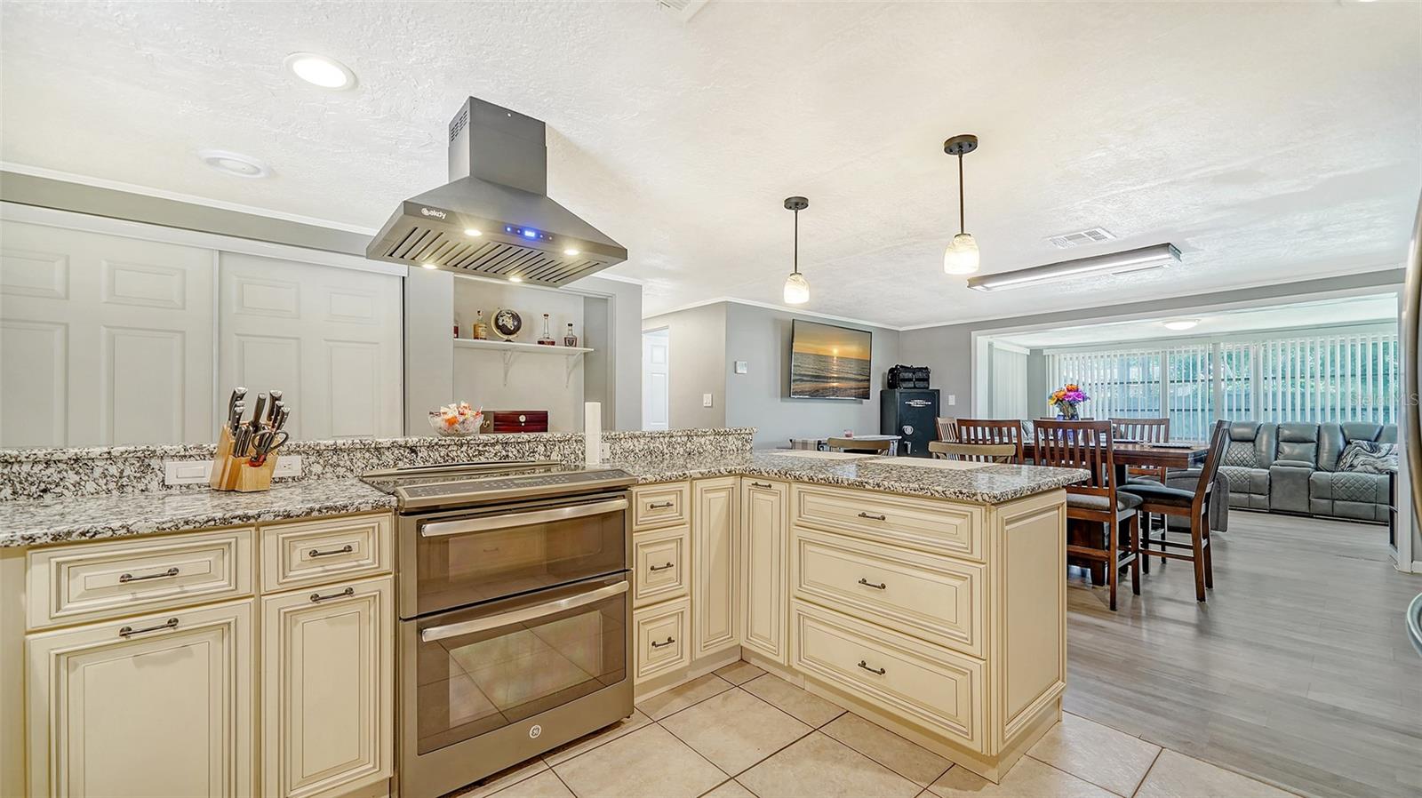 3772 DESOTO RD, SARASOTA, FL, 34235