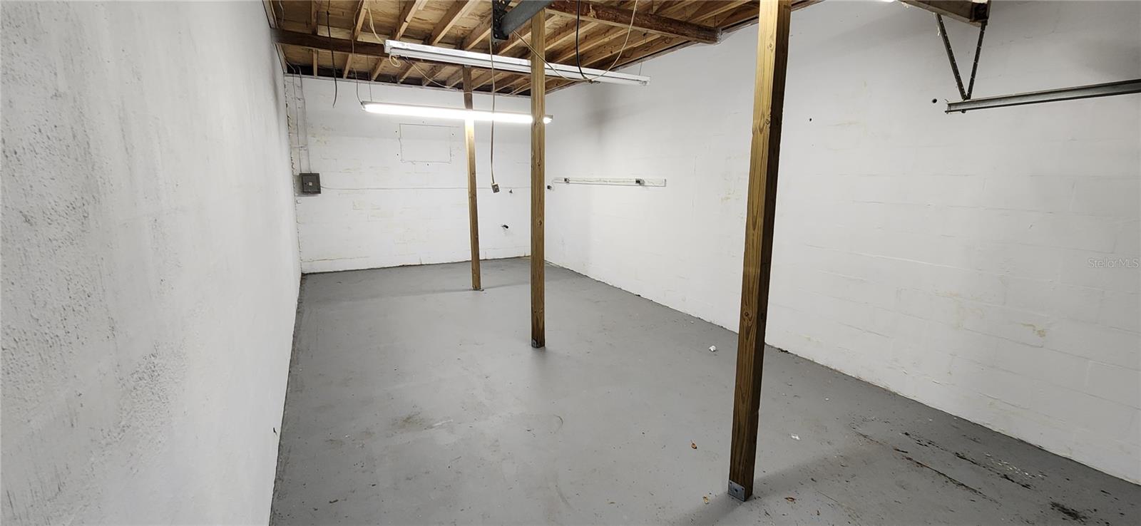 111 N SUMMIT ST, CRESCENT CITY, FL, 32112