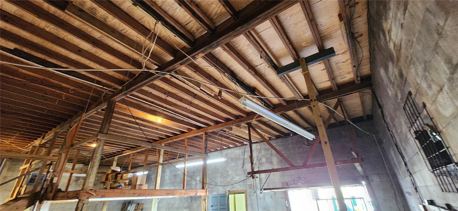 111 N SUMMIT ST, CRESCENT CITY, FL, 32112