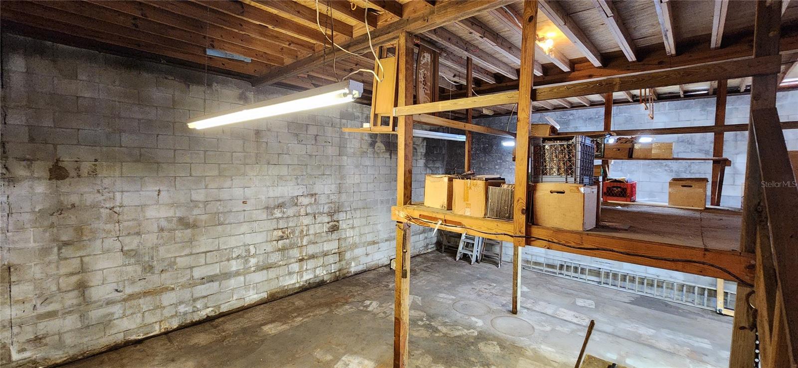 111 N SUMMIT ST, CRESCENT CITY, FL, 32112
