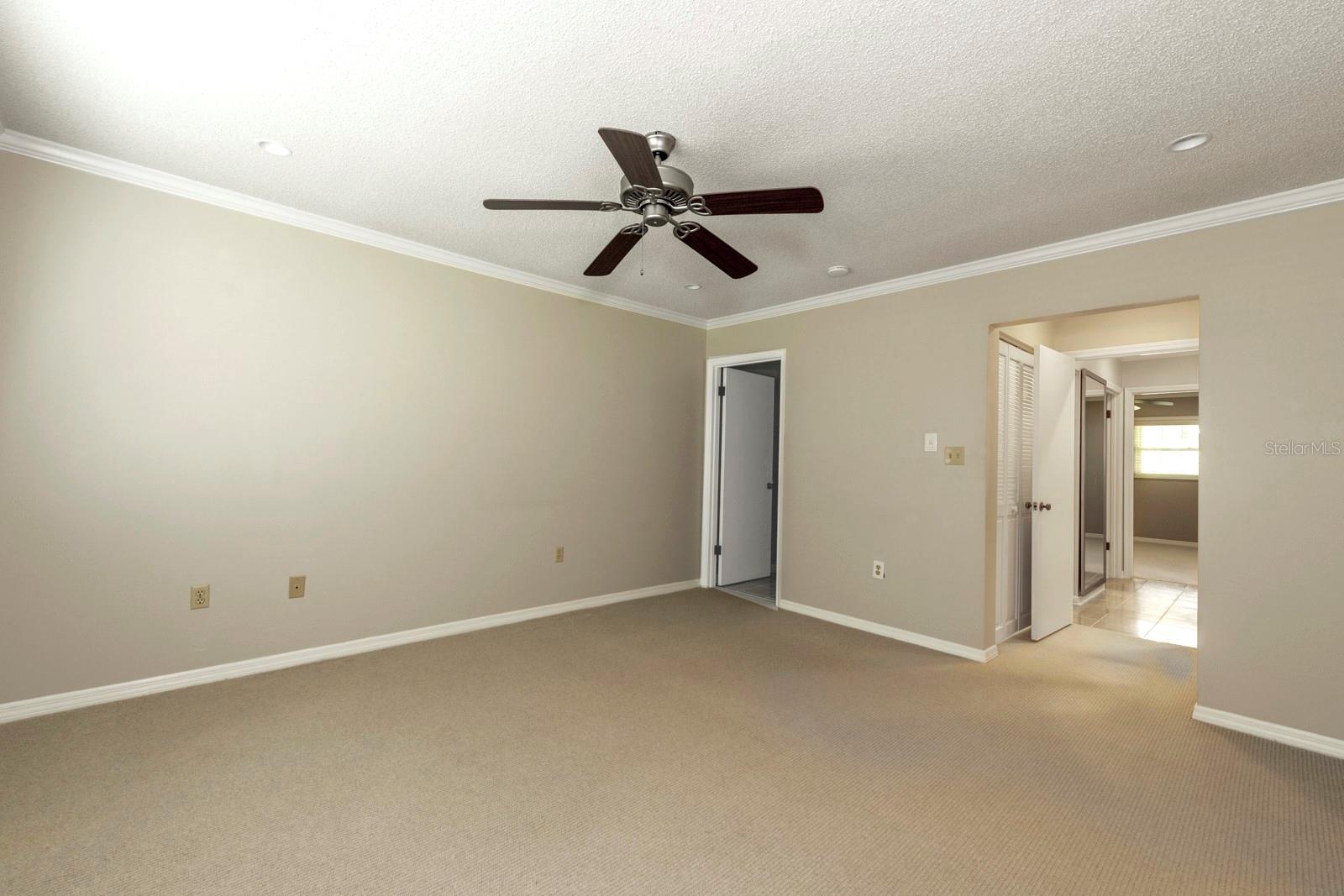 110 N TREMAIN ST #202, MOUNT DORA, FL, 32757