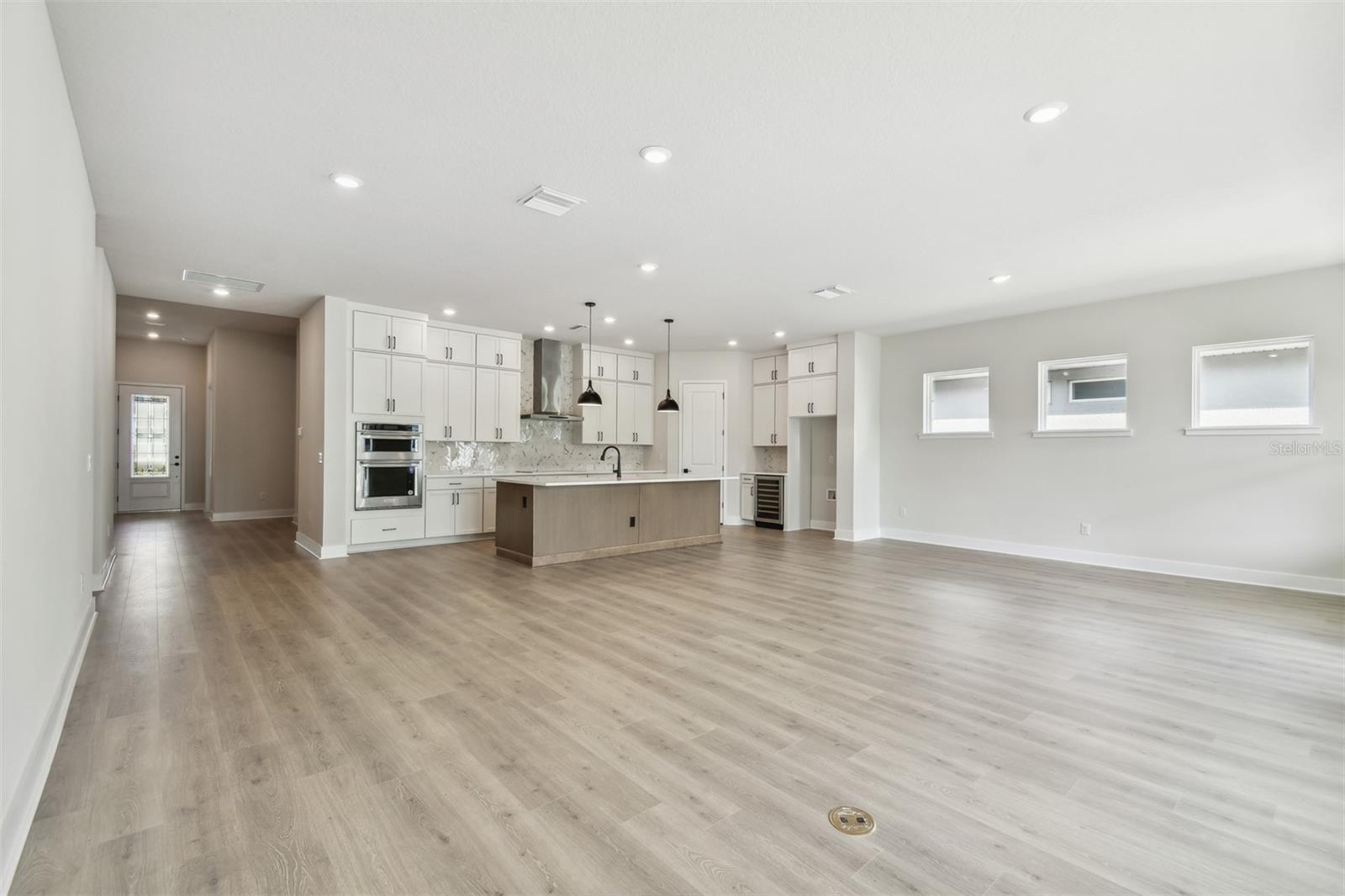 13491 BERGAMONT CIR, TAMPA, FL, 33618