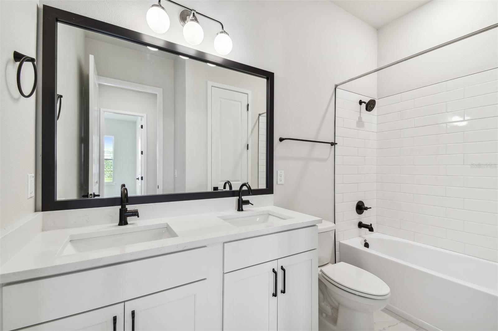 13491 BERGAMONT CIR, TAMPA, FL, 33618