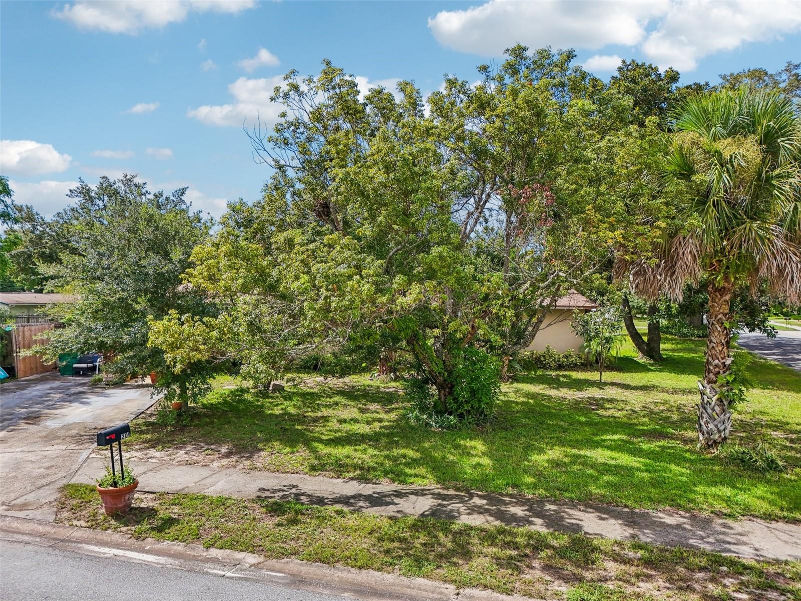 201 N CORTEZ AVE, WINTER SPRINGS, FL, 32708
