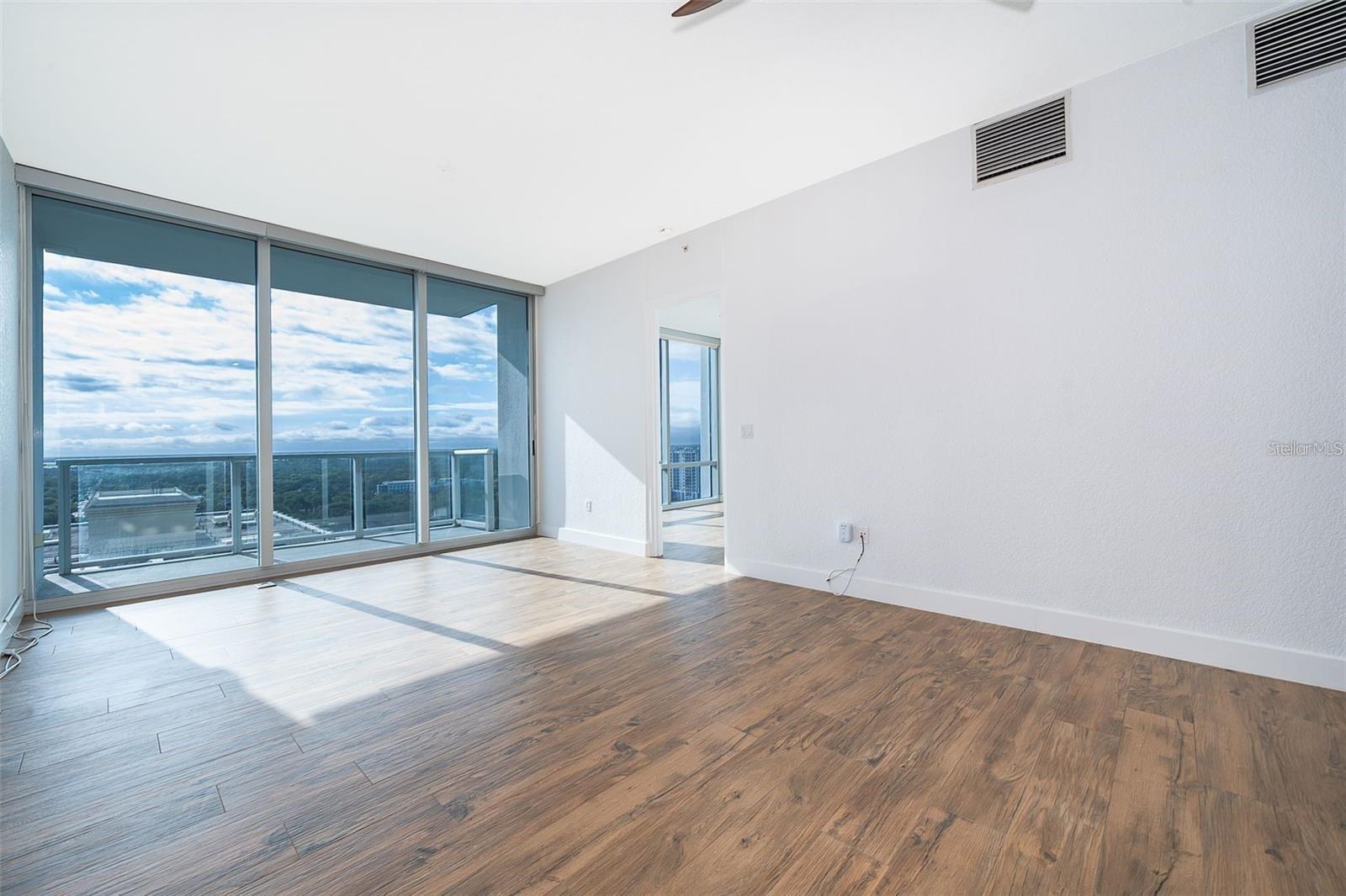 150 E ROBINSON ST #1907, ORLANDO, FL, 32801