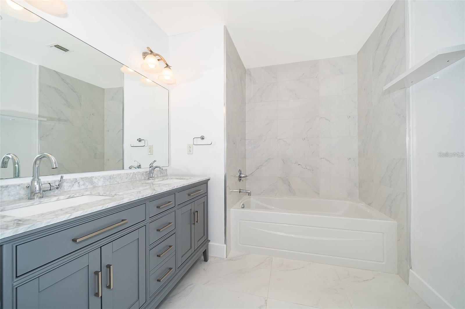 150 E ROBINSON ST #1907, ORLANDO, FL, 32801