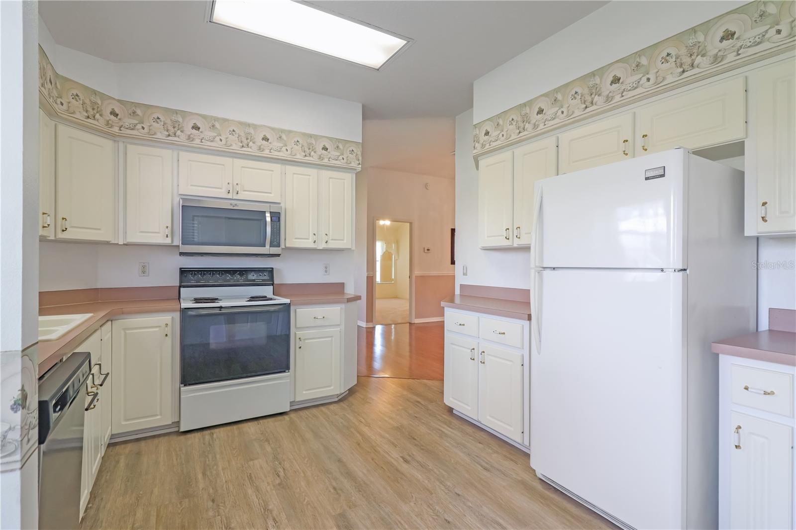 21701 QUEEN MARY CT, LEESBURG, FL, 34748
