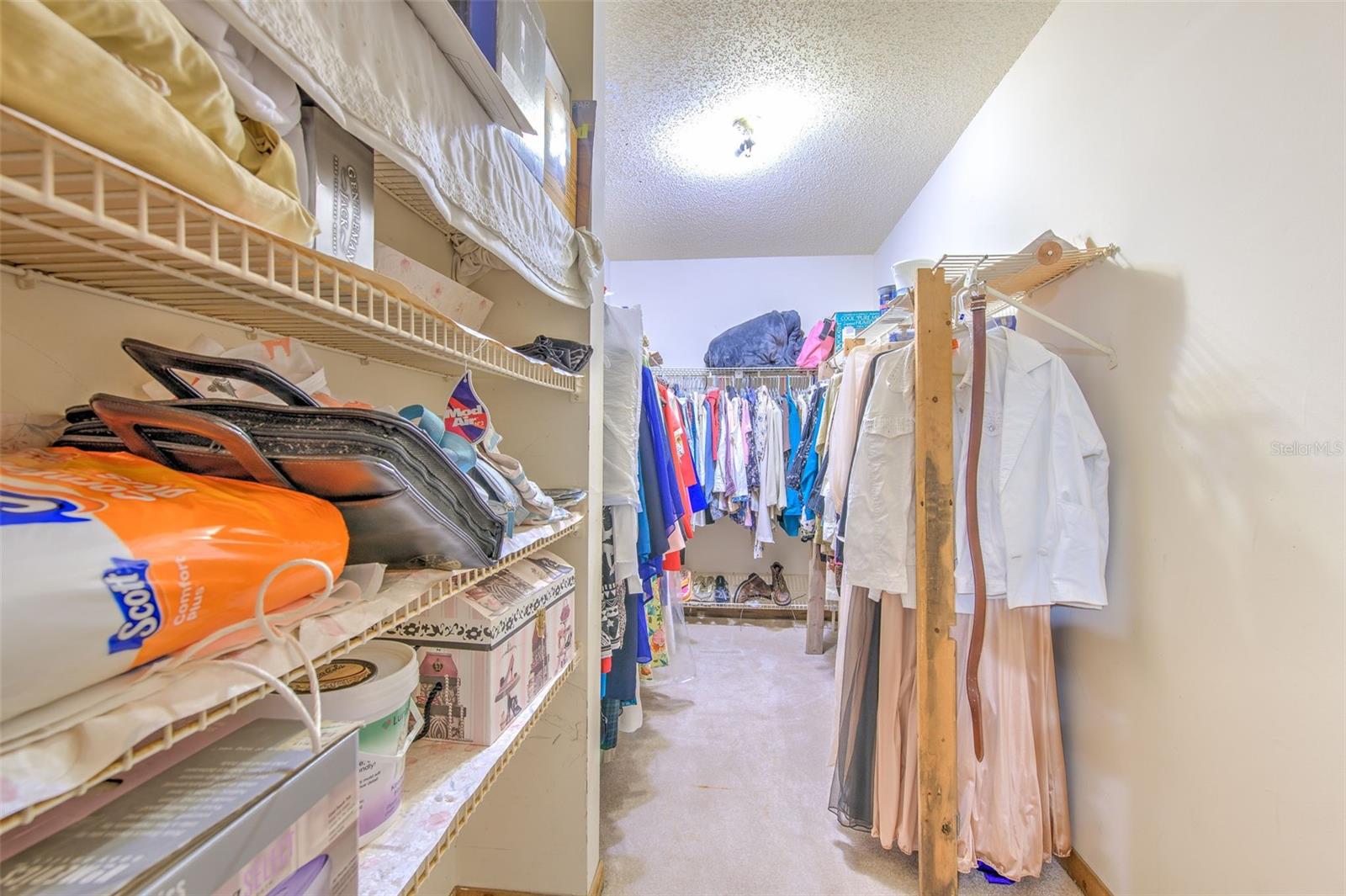 711 E KEYSVILLE RD, PLANT CITY, FL, 33567