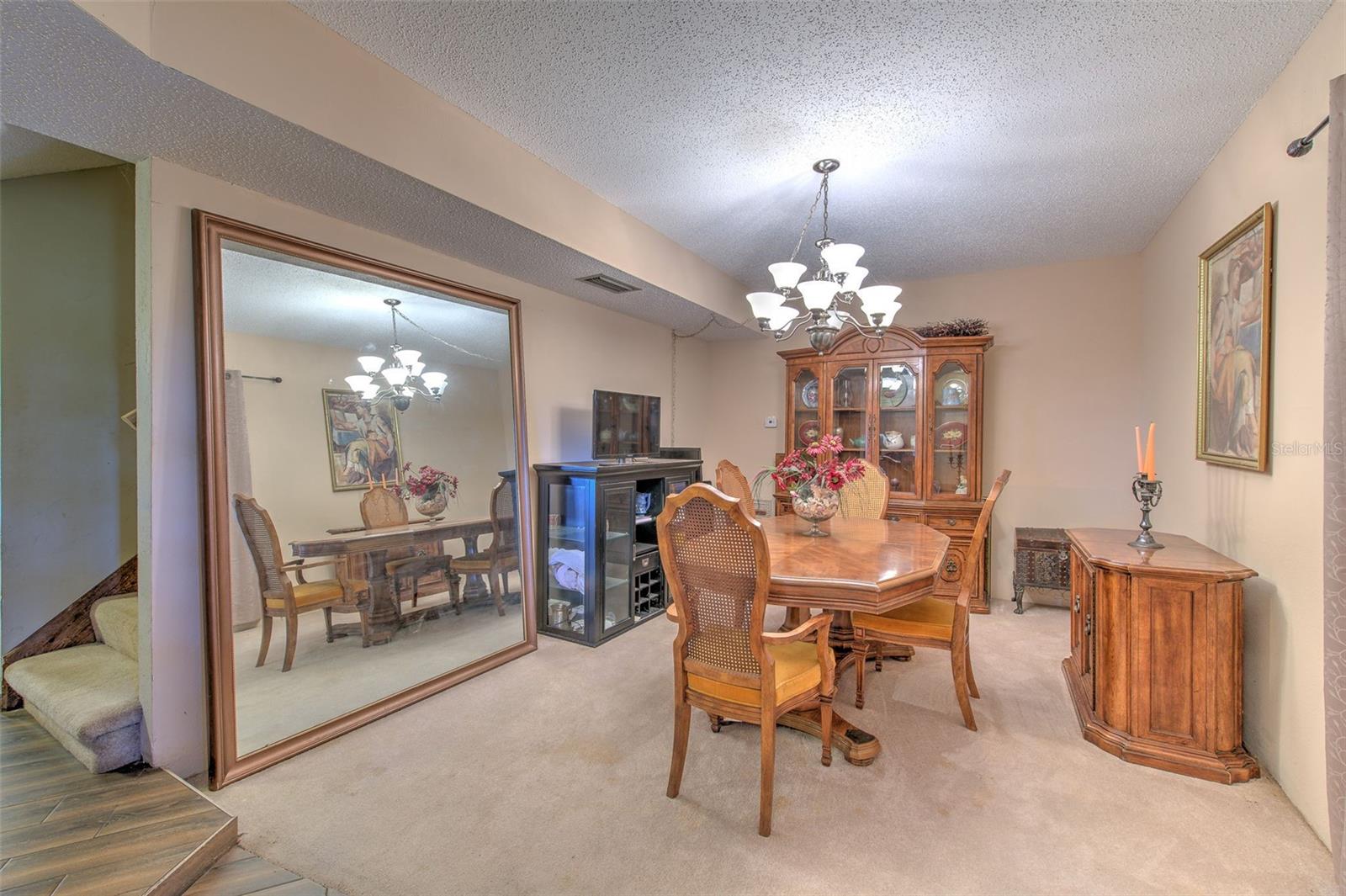 711 E KEYSVILLE RD, PLANT CITY, FL, 33567
