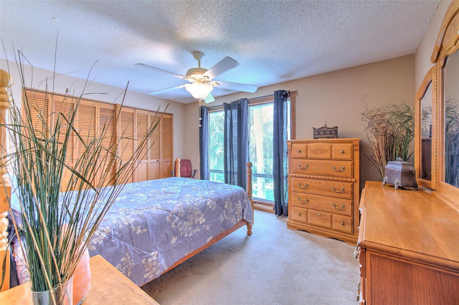 711 E KEYSVILLE RD, PLANT CITY, FL, 33567