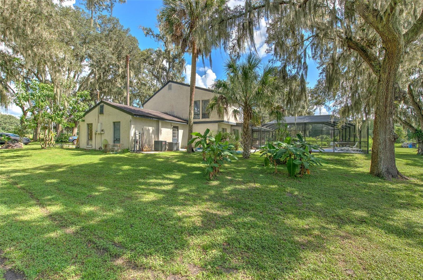711 E KEYSVILLE RD, PLANT CITY, FL, 33567