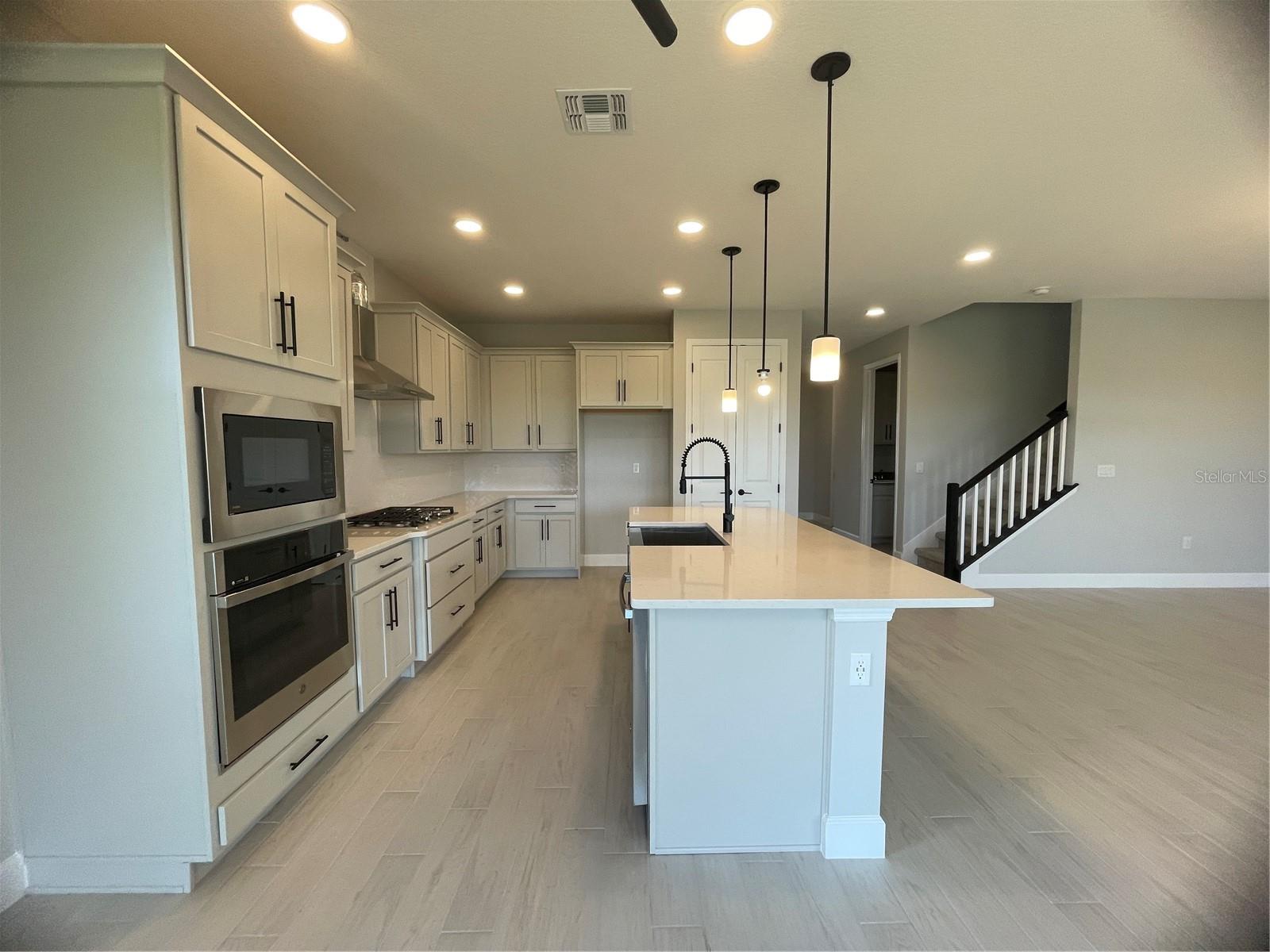 3260 ROSEVILLE DR, APOPKA, FL, 32712