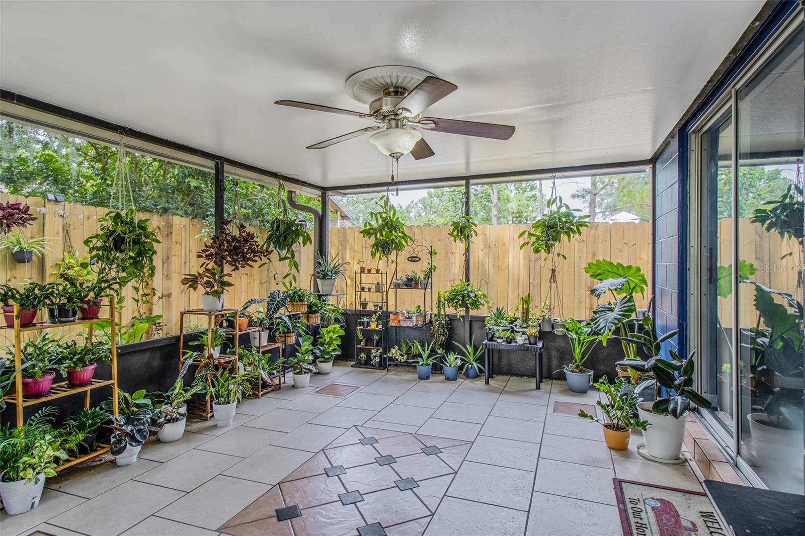 3303 RUSSETT DR, TAMPA, FL, 33618