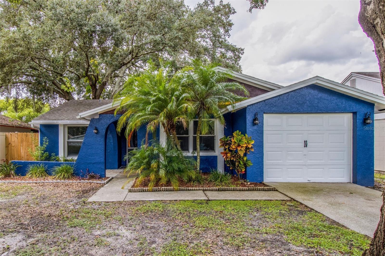 3303 RUSSETT DR, TAMPA, FL, 33618