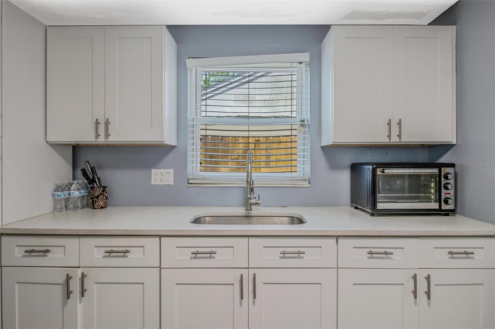 3303 RUSSETT DR, TAMPA, FL, 33618