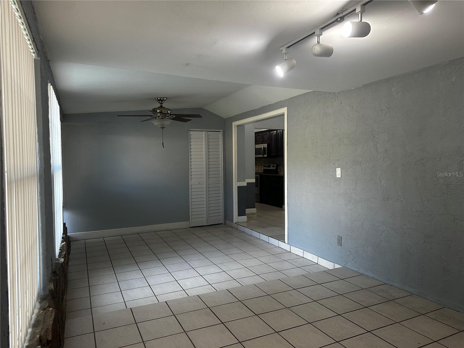 6028 MORNAY DR, TAMPA, FL, 33615