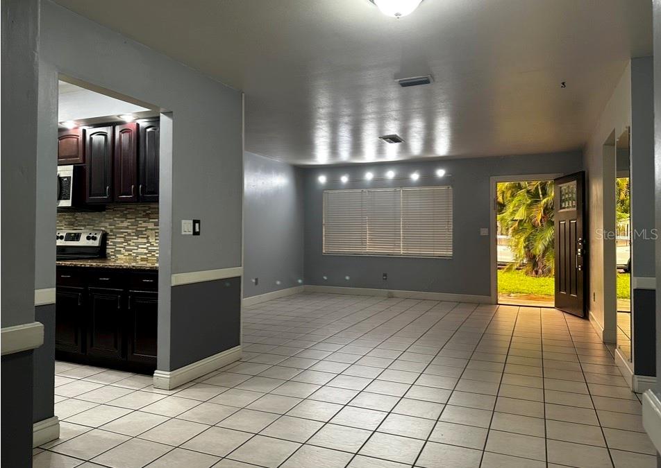 6028 MORNAY DR, TAMPA, FL, 33615