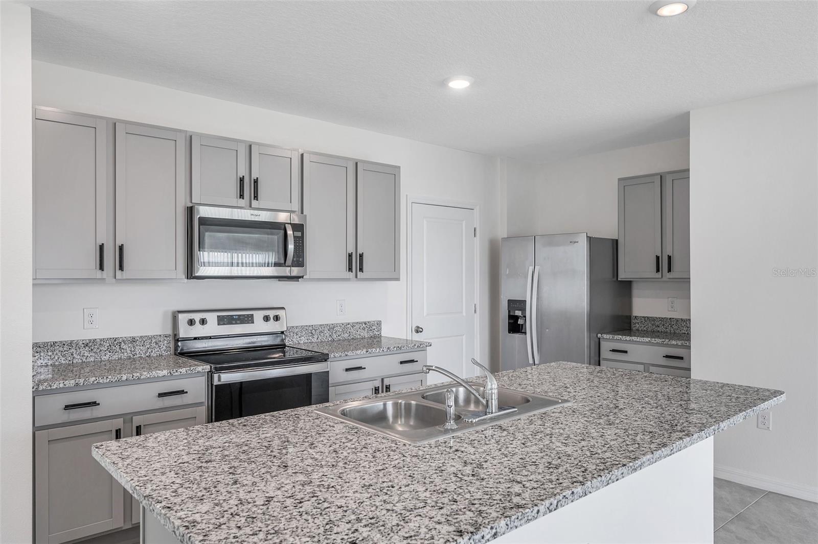 34115 JASPER STONE DR, WESLEY CHAPEL, FL, 33543