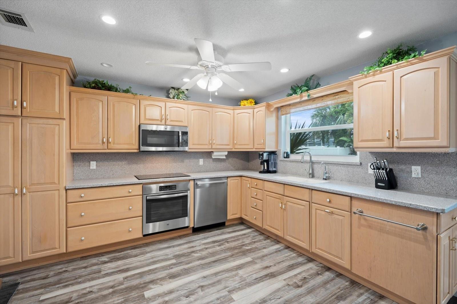 348 EMORY DR, DAYTONA BEACH, FL, 32118