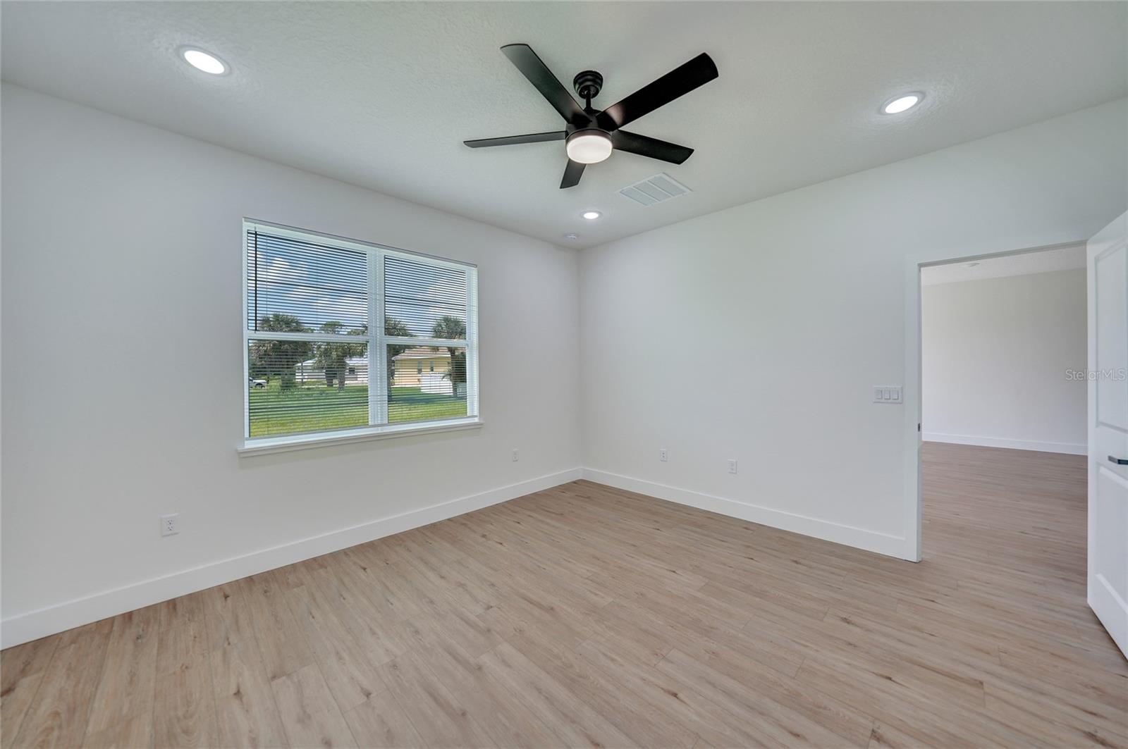 16 TEE VIEW RD, ROTONDA WEST, FL, 33947