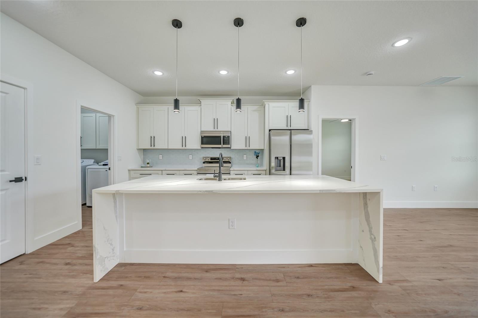16 TEE VIEW RD, ROTONDA WEST, FL, 33947