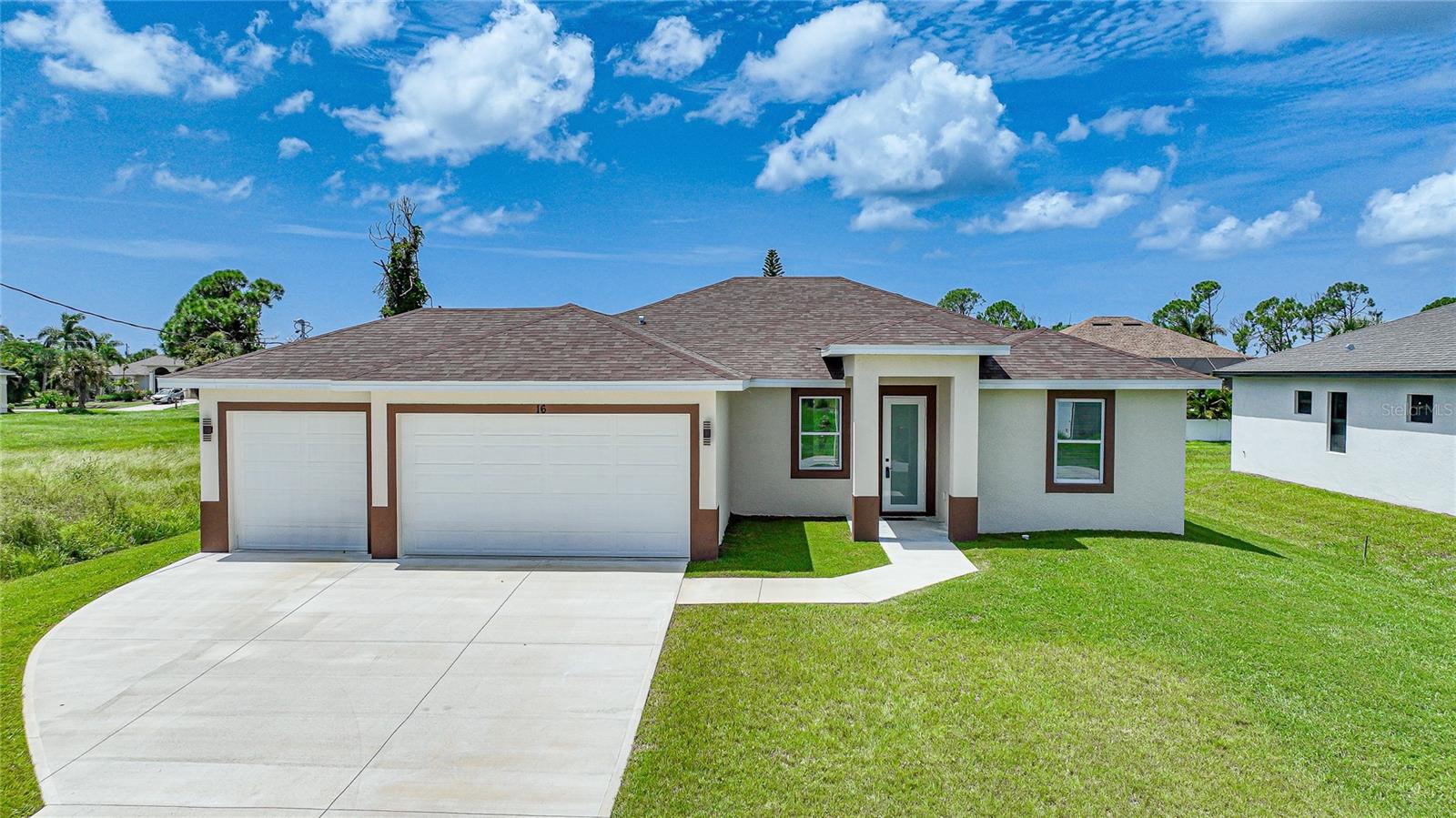 16 TEE VIEW RD, ROTONDA WEST, FL, 33947
