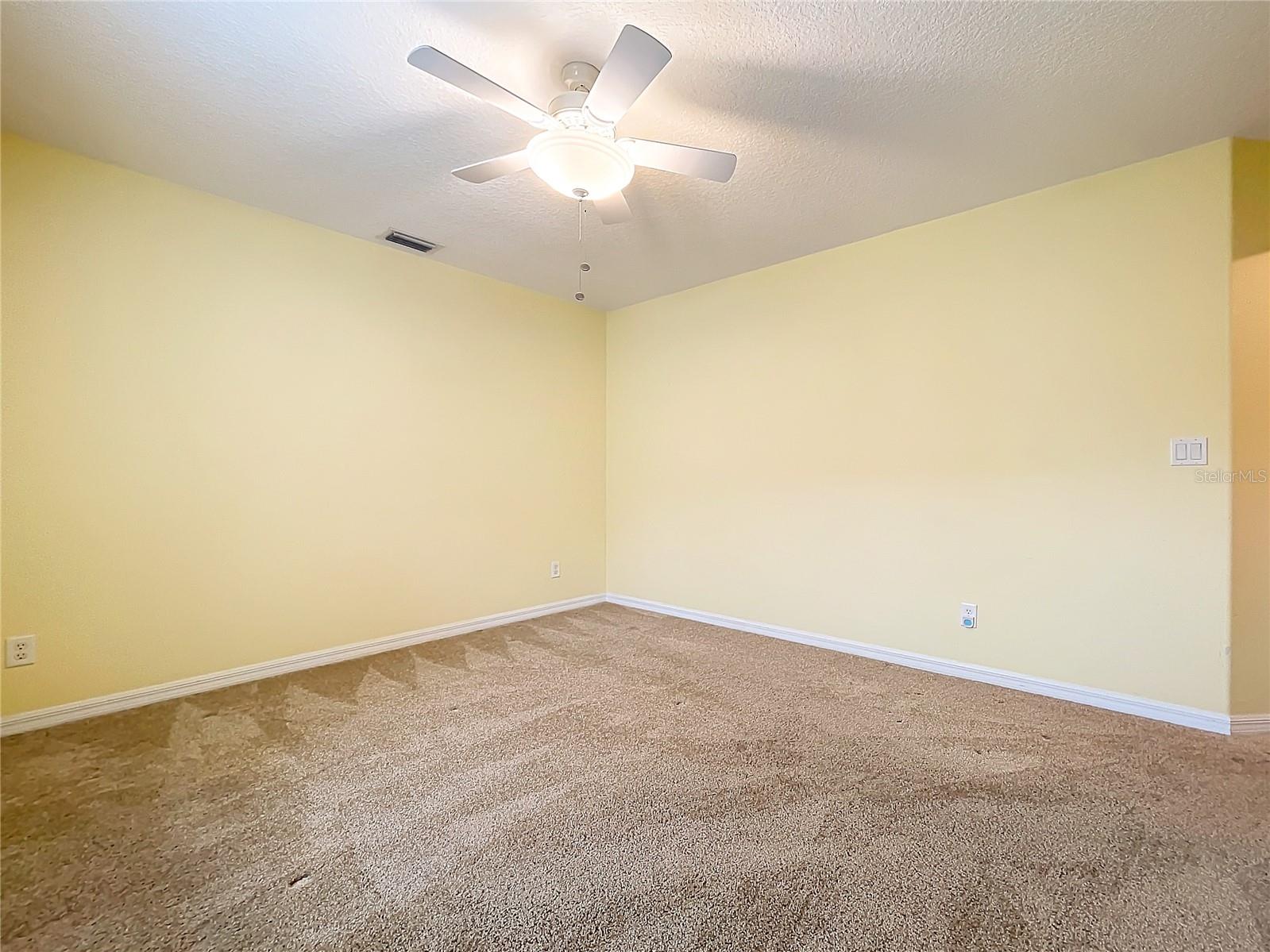 5430 SIR CHURCHILL DR, LEESBURG, FL, 34748