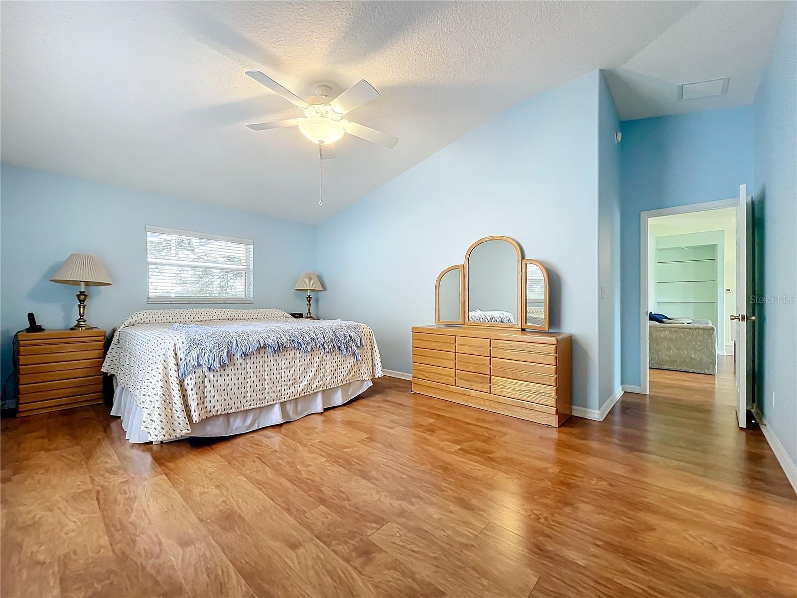 5430 SIR CHURCHILL DR, LEESBURG, FL, 34748