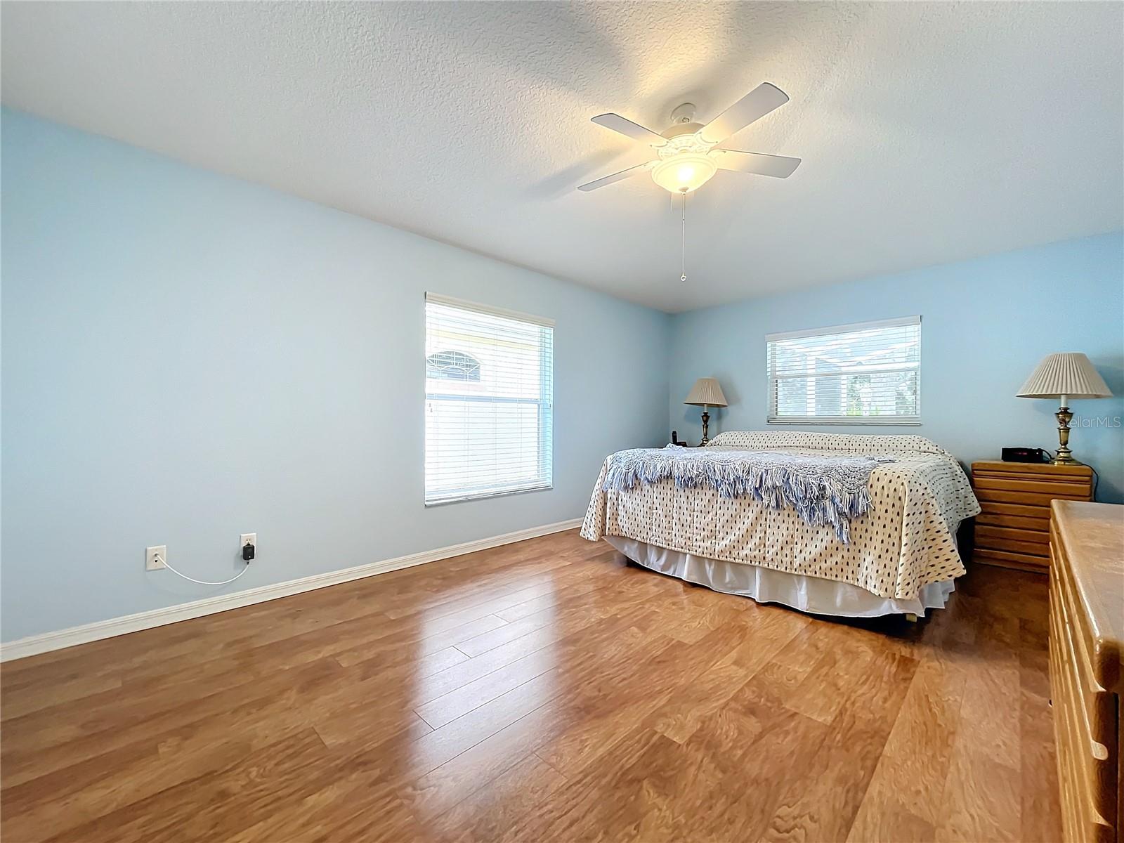 5430 SIR CHURCHILL DR, LEESBURG, FL, 34748