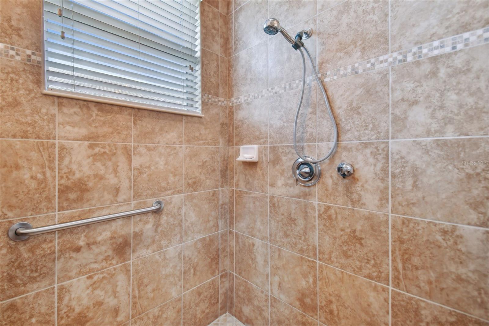 15626 AURORA LAKE CIR, WIMAUMA, FL, 33598