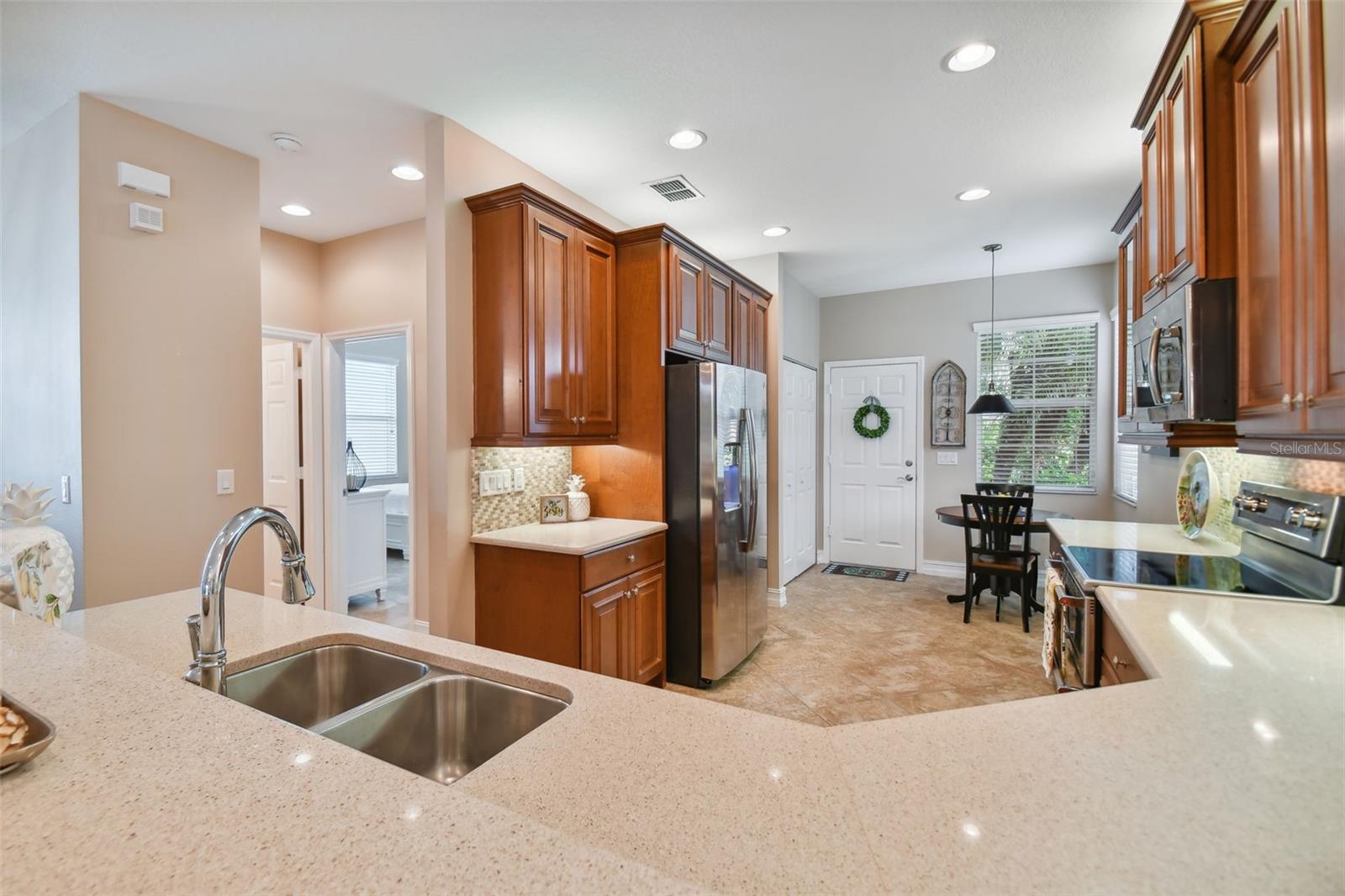 15626 AURORA LAKE CIR, WIMAUMA, FL, 33598