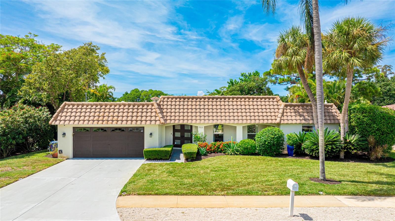 1906 HILLSDALE PL, SARASOTA, FL, 34231