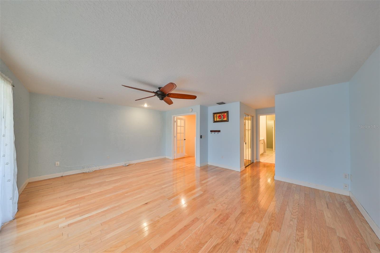 521 PINELLAS BAYWAY S #202, ST PETERSBURG, FL, 33715