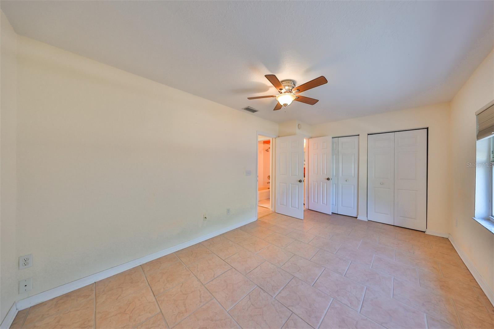 521 PINELLAS BAYWAY S #202, ST PETERSBURG, FL, 33715